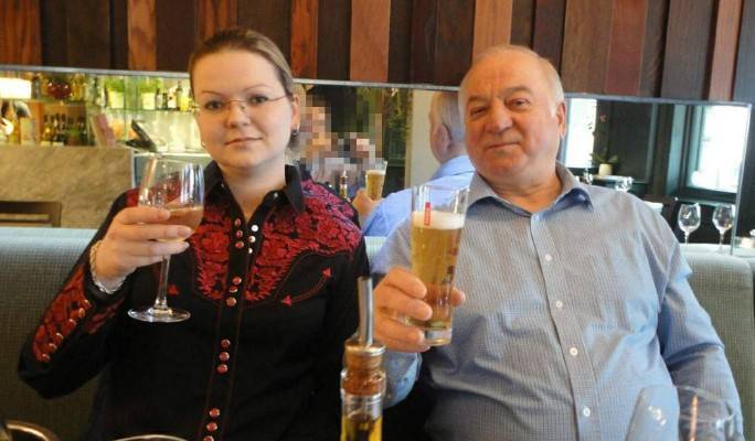 Александр Петров - Сергей Скрипаля - Юлий Скрипаля - Руслан Боширов - Шокирующий поворот в деле Скрипалей - dni.ru - Англия