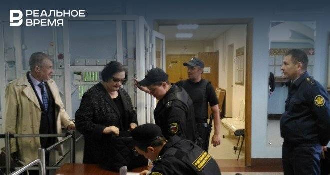 Суд  продлил на три месяца домашний арест экс-главе «Спурта» Евгении Даутовой - realnoevremya.ru - Казань - Татарстан