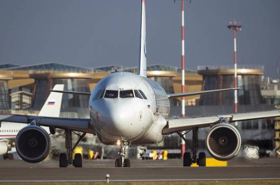 ssj100 - В Екатеринбурге по техническим причинам задержали вылет SSJ100 - pnp.ru - Санкт-Петербург - Екатеринбург - Ноябрьск