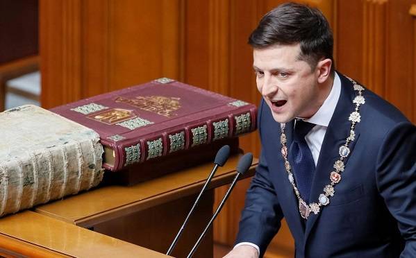 Владимир Зеленский - Арсений Яценюк - Роспуск Верховной Рады: Кто выиграл, и кто проиграл - eadaily.com