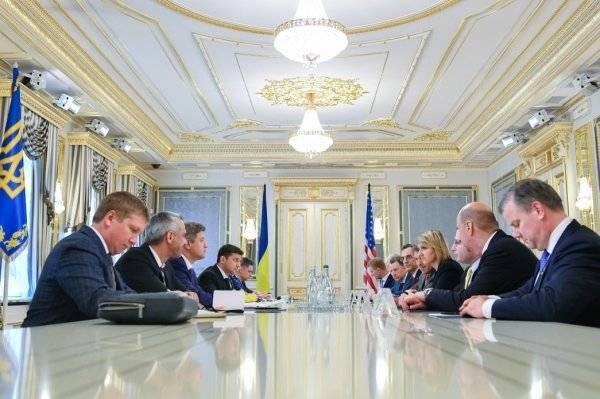 Владимир Зеленский - Петр Порошенко - Сергей Аксенов - Глава Крыма считает, что «Украина не переживет Порошенко-2» - inforeactor.ru - Украина - Киев - Крым