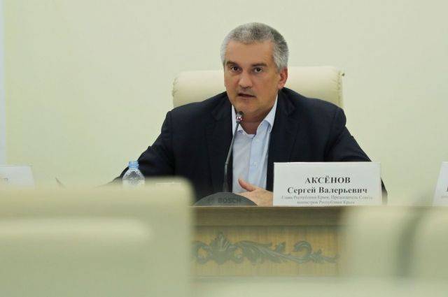 Владимир Зеленский - Петр Порошенко - Сергей Аксенов - Аксенов выразил мнение на призыв Зеленского усилить санкции против РФ - aif.ru - Россия - США - Украина - Киев - Вашингтон - Крым