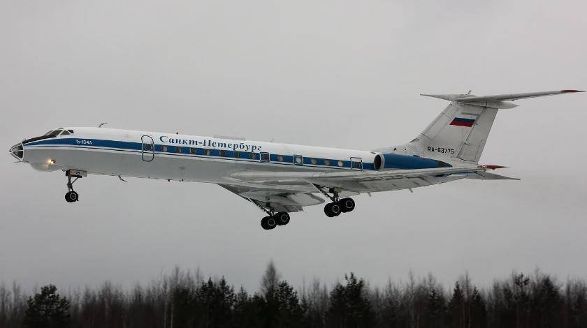 Легендарный Ту-134 совершил последний полет - utro.ru - Россия - Новосибирск - респ. Саха - Иркутск - Харьков - Мирный