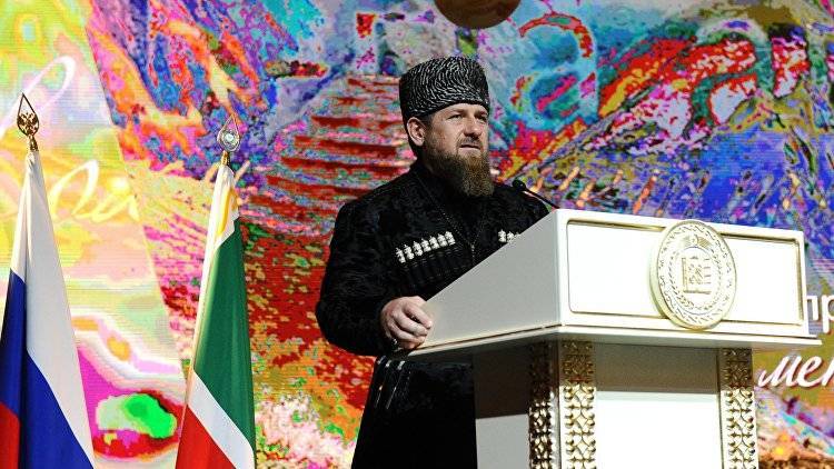 Владимир Зеленский - Рамзан Кадыров - Кадыров назвал "детскими шалостями" заявление Зеленского про Крым - crimea.ria.ru - Россия - Украина - Киев - Крым - Симферополь - респ. Чечня