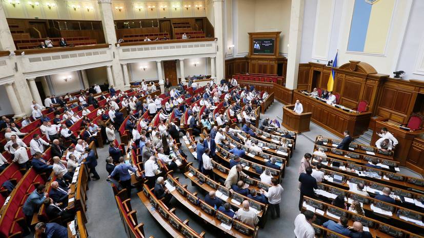 Владимир Зеленский - Зеленский - Надежда Савченко - Ирина Геращенко - Андрей Иванов - Олег Ляшко - В Раде назвали возможную дату проведения досрочных выборов - russian.rt.com - Украина