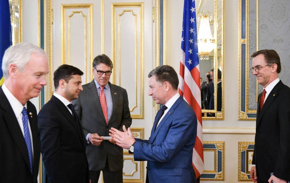Владимир Зеленский - Петр Порошенко - Зеленский - Сергей Аксенов - Аксенов о желании Зеленского усилить санкции против РФ: второго Порошенко Украина не переживет - news-front.info - Россия - США - Украина - Крым