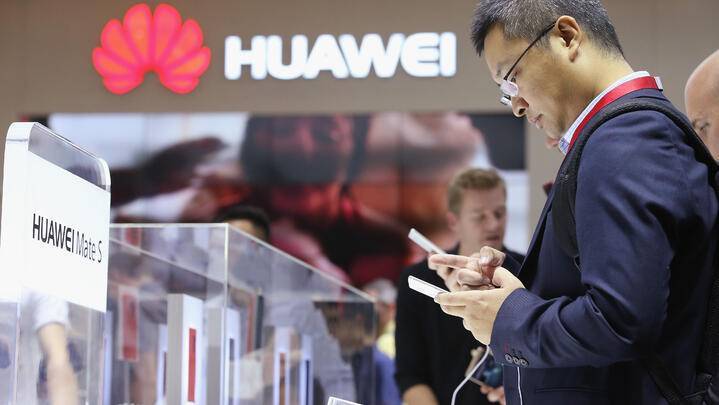 Дональд Трамп - Министерство торговли США приостановило действие санкций в отношении компании Huawei до 19 августа 2019 года - ru-bezh.ru - США