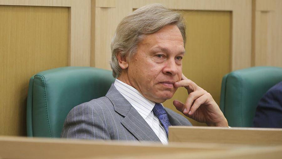 Владимир Зеленский - Петр Порошенко - Алексей Пушков - Владимир Гройсман - Павел Климкин - Александр Турчинов - Пушков посоветовал Зеленскому не повторять ошибок Порошенко - iz.ru - Россия - Украина