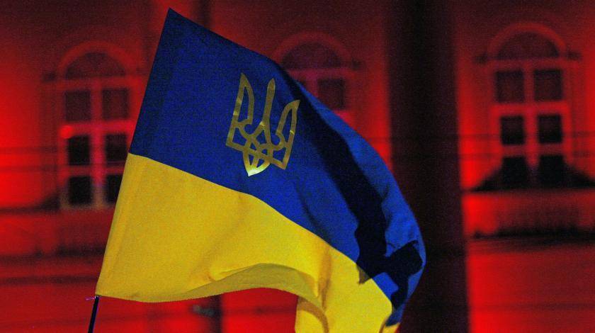 Владимир Зеленский - Андрей Богдан - Украинцам дадут возможность решить "российский вопрос" на референдуме - utro.ru - Россия - Украина