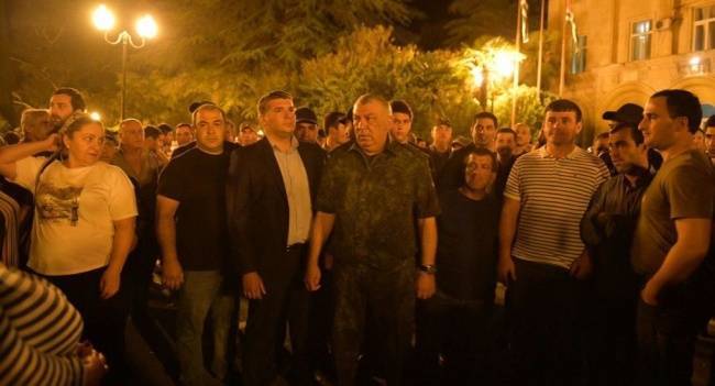 Митингующие расходятся: оппозиция и власти Абхазии договорились о выборах - eadaily.com - Апсны