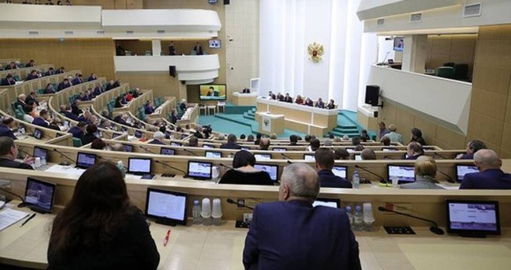 В Совфеде одобрили закон о праве людей с ВИЧ усыновлять детей - m24.ru - Москва - Россия