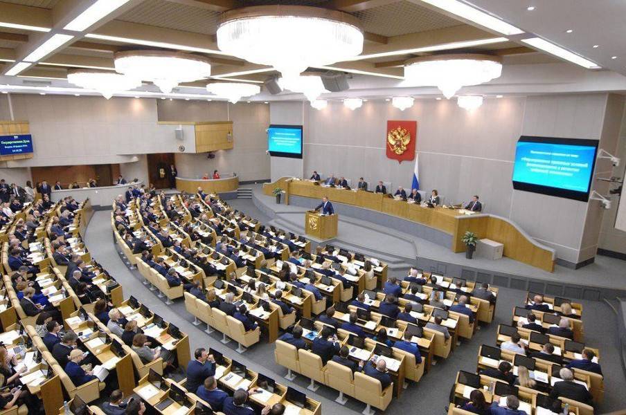 Владимир Путин - Госдума одобрила штрафы за отказ обслуживать инвалидов и пожилых - m24.ru