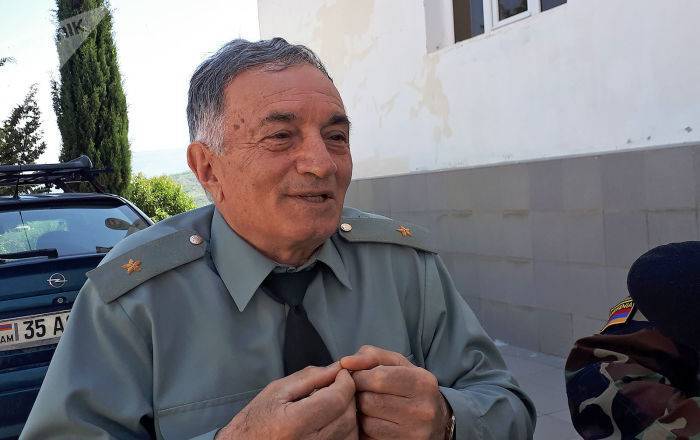 Никол Пашинян - Вы – неоценимый пример: Пашинян поздравил генерала "Командоса" с 80-летием - ru.armeniasputnik.am - Армения