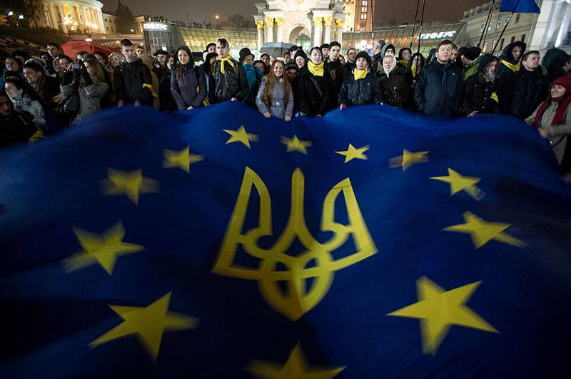 Владимир Зеленский - Вадим Пристайко - Марош Шефчович - В команде Зеленского рассказали о смертельной зависимости Украины - tvc.ru - Москва - Россия - США - Украина - Киев