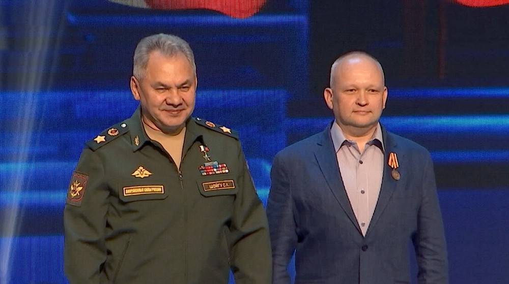 Сергей Шойгу - Александр Терентьев - Оператор "ТВ Центра" получил медаль от Шойгу - tvc.ru - Москва - Сирия