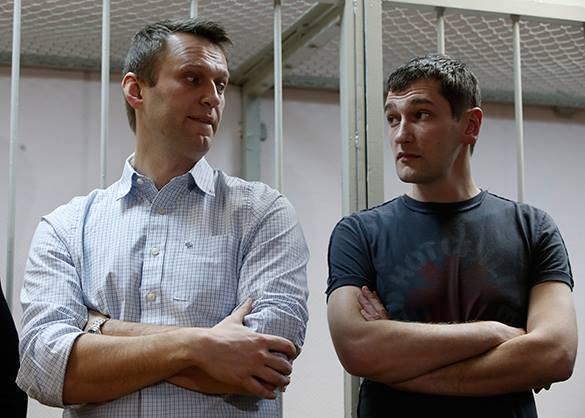 Алексей Навальный - Олег Навальный - Со счетов Навального снят арест, наложенный по делу «Ив Роше» - theins.ru - Москва - Россия