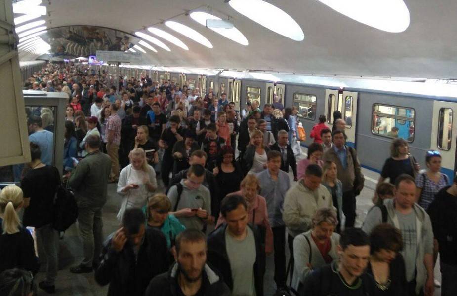 Метровагонмаш заплатит 1,5 млн рублей за поломку состава на серой ветке - m24.ru