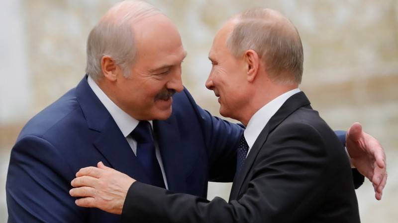 Владимир Путин - Александра Лукашенко - Британцы вознамерились вытащить Лукашенко из «липких объятий Путина» | Политнавигатор - politnavigator.net - Россия - Англия - Белоруссия