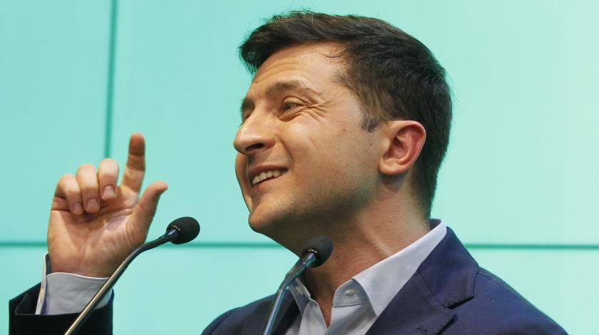 Владимир Зеленский - Андрей Богдан - Просто пошутили: Зеленский проигнорировал петицию о своей отставке - utro.ru - Украина - Царьград