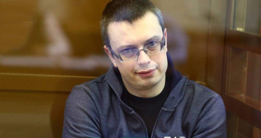 Суд освободил осужденного за взятку экс-замглавы московского СКР Никандрова - m24.ru - Москва