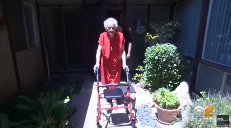 102-летнюю калифорнийку выселяют из дома, чтобы там могла жить дочь хозяйки - usa.one - Лос-Анджелес - шт. Калифорния
