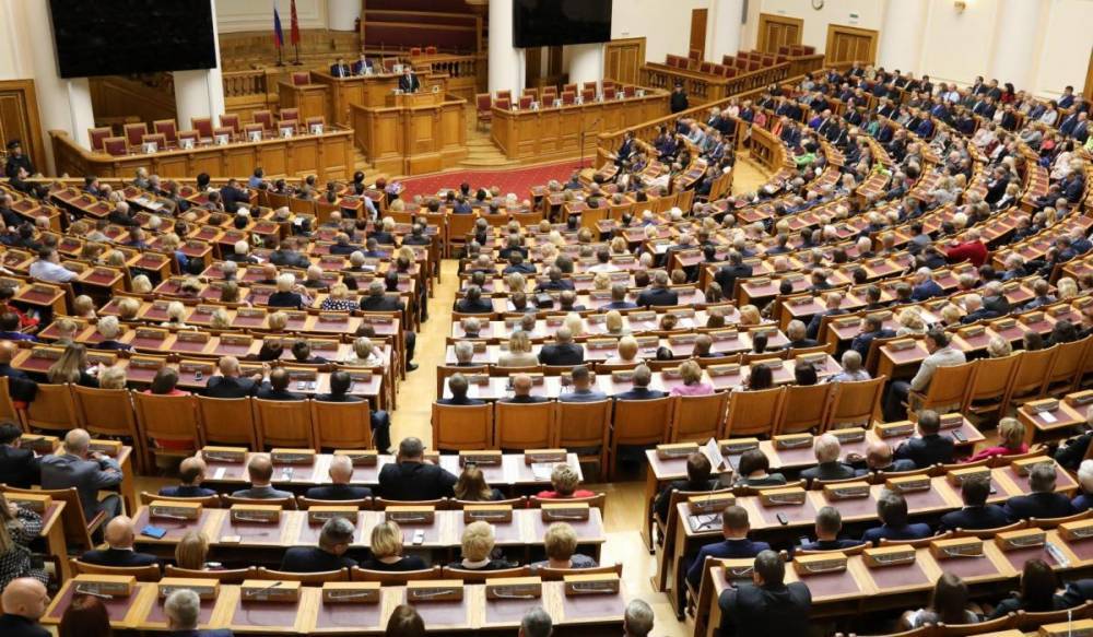 Александр Беглов - Вячеслав Макаров - Муниципальные власти направят на благоустройство 6 млрд рублей - gorod-plus.tv - Санкт-Петербург