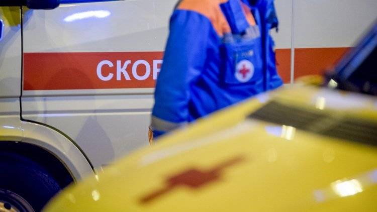 Один человек погиб в Нижнем Новгороде, где автомобиль врезался в остановку - polit.info - Нижний Новгород