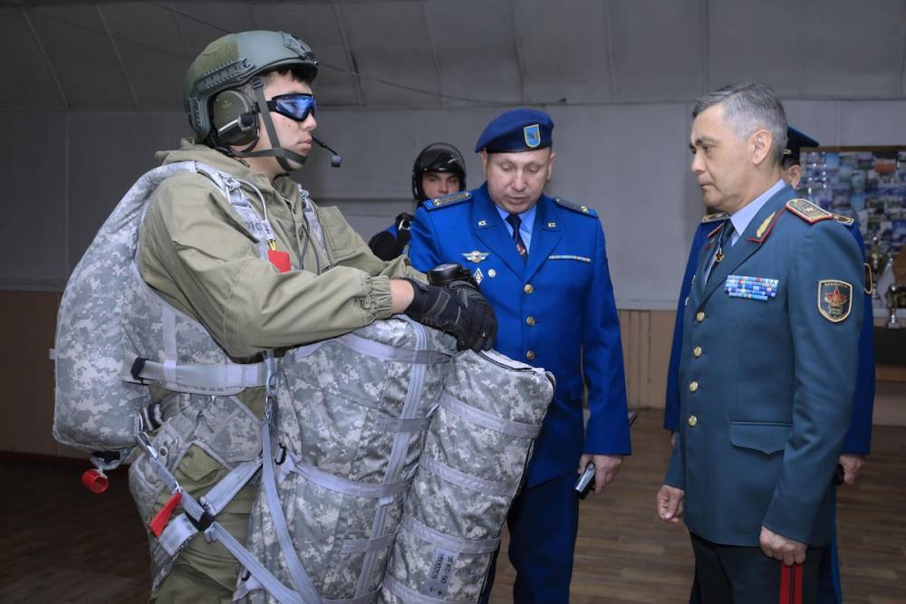 Нурлан Ермекбаев - Ермекбаев посетил с проверкой Алматинский гарнизон - nur.kz - Казахстан