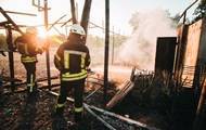 В Киеве пожар уничтожил трибуны волейбольного поля - korrespondent.net - Киев - район Деснянский - Киев