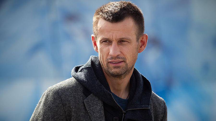 Александр Беглов - Сергей Семак - Тренер ФК «Зенит» подарил мяч с последнего матча команды Беглову - iz.ru - Россия - Санкт-Петербург