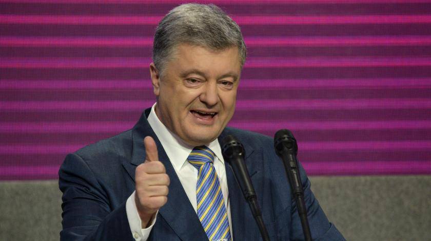 Владимир Зеленский - Петр Порошенко - На Зеленского подали в суд - utro.ru