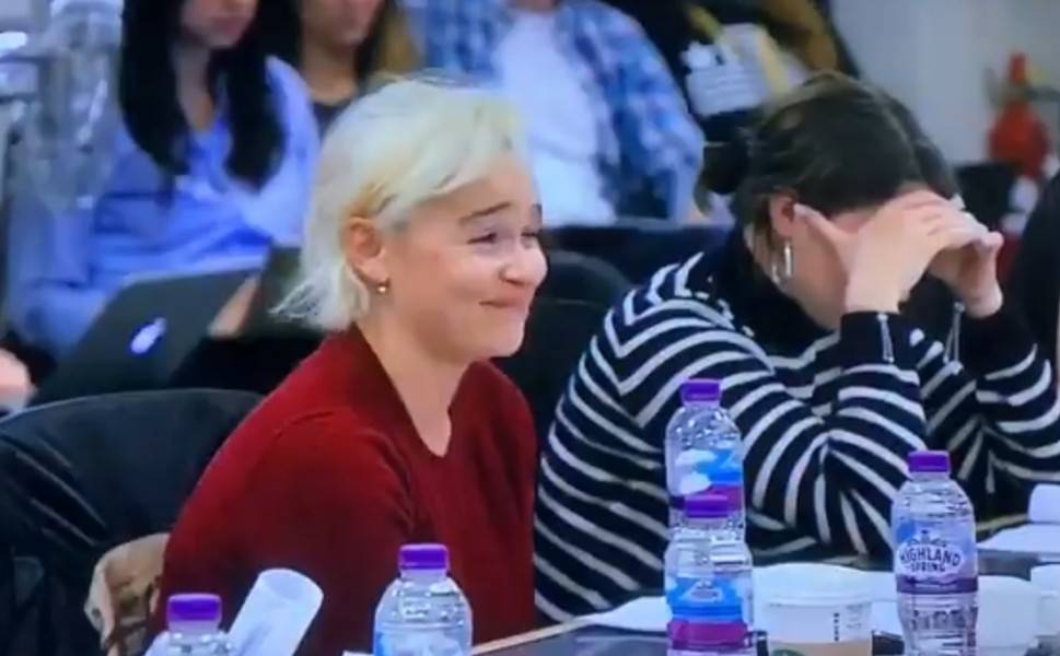Эмилия Кларк - Появилось видео с реакцией актеров "Игры престолов" на концовку сериала - m24.ru