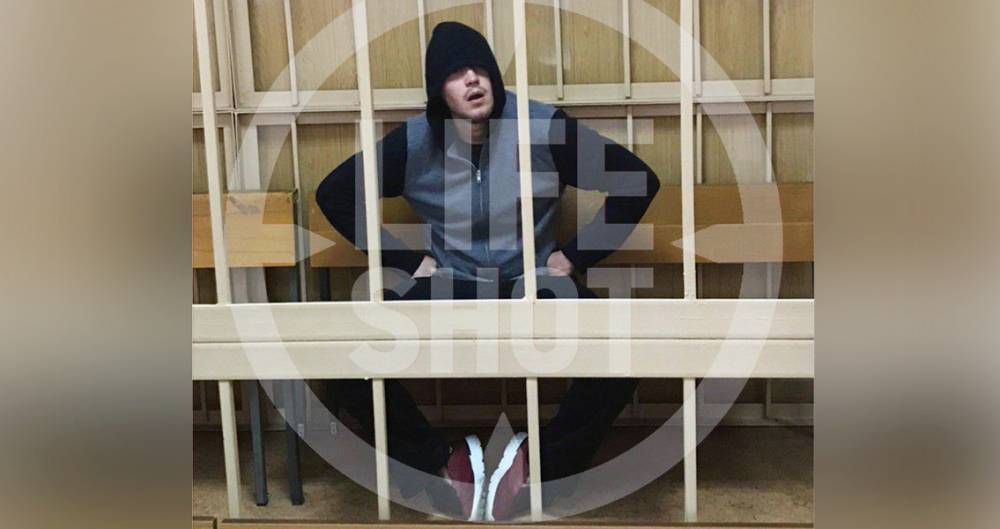 Сбивший сотрудника ГИБДД сын экс-сенатора арестован до 26 июля - m24.ru - Москва