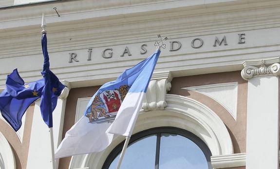 Торги за власть в Рижской думе: «Согласие» и «Честь служить Риге» делят кресло мэра - argumenti.ru - Рига