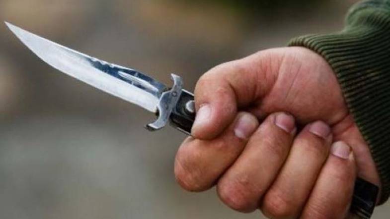 В Херсоне злоумышленник с ножом пнул патрульного полицейского - novorosinform.org - США - Украина - Канада - Херсон - Харьков