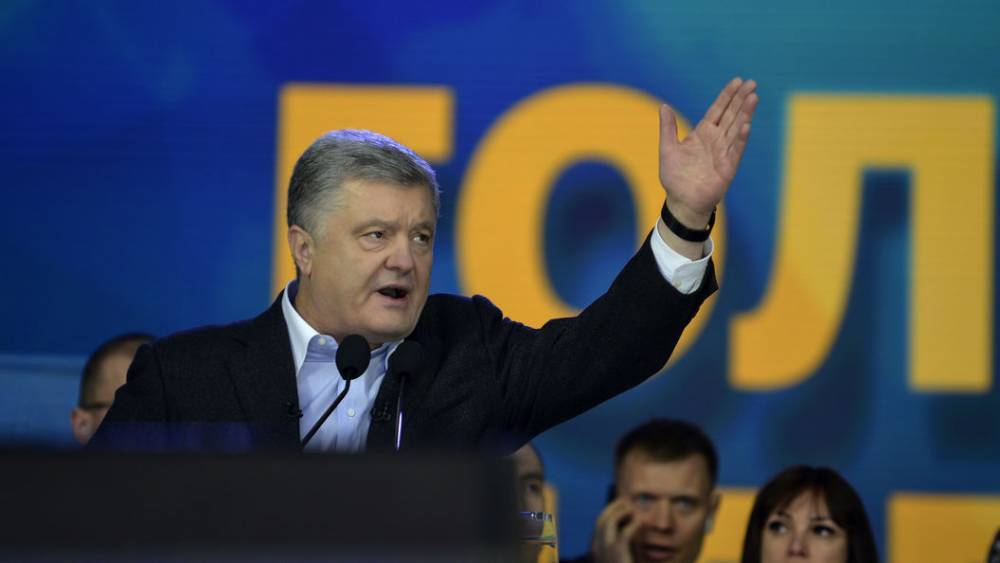 Владимир Зеленский - Петр Порошенко - Игорь Коломойский - "Поругались из-за телевизора": Раскрыта неожиданная причина войны Порошенко и начальника Зеленского - tsargrad.tv - Украина