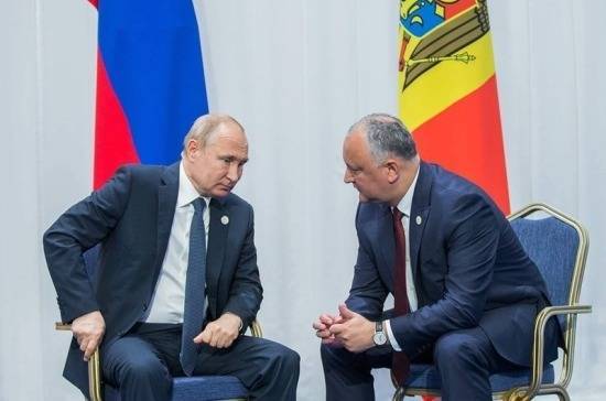 Владимир Владимирович Путин - Игорь Додон - Президент Молдавии обсудил с Путиным состояние отношений между странами - pnp.ru - Россия - Санкт-Петербург - Молдавия