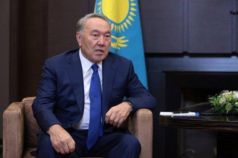 Нурсултан Назарбаев - Назарбаеву присвоили статус почетного сенатора Казахстана - m24.ru - Казахстан
