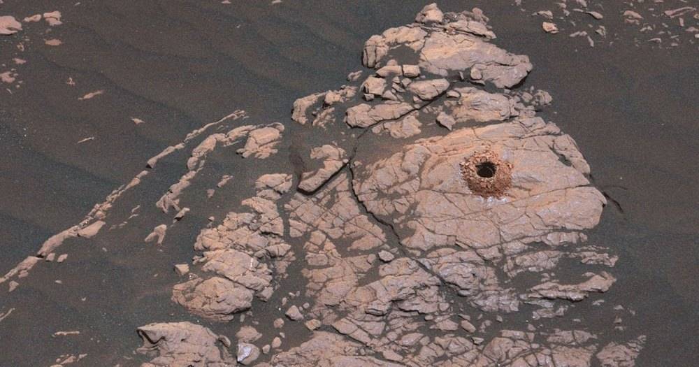 Глина, найденная Curiosity, указала на&nbsp;богатый водой древний Марс - popmech.ru