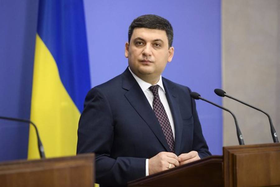 Владимир Зеленский - Владимир Гройсман - Верховная рада отказалась отправить в отставку Гройсмана - m24.ru - Украина