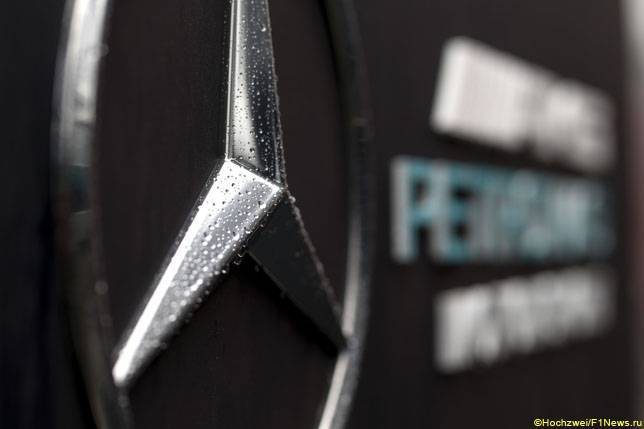 Льюис Хэмилтон - Mercedes - Mercedes остается в Формуле 1 до 2025 года - f1news.ru - Италия