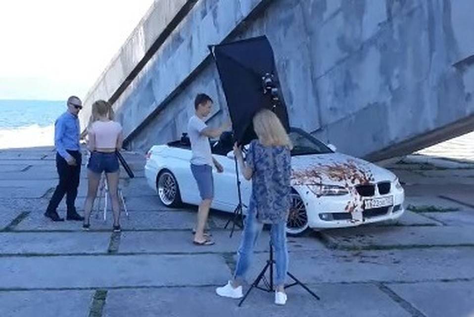 Александр Бастрыкин - Участники фотосессии у новороссийского мемориала «Малая земля» приговорены к административному аресту - theins.ru - Новороссийск