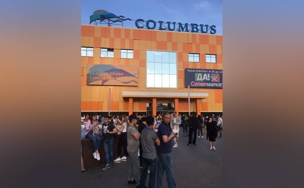 Три московских ТЦ и три отеля проверяют после сообщений о "минировании" - m24.ru - Москва - Columbus
