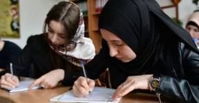 Российская прокуратура запретила хиджабы в школах - udf.by - Пенза