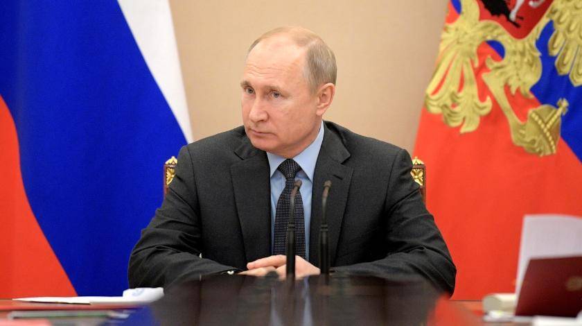 Владимир Зеленский - Владимир Путин - Петр Порошенко - Путин оставил Зеленого и Порошенко без поздравлений с Днем Победы - utro.ru - Россия - Украина - Грузия - респ. Южная Осетия