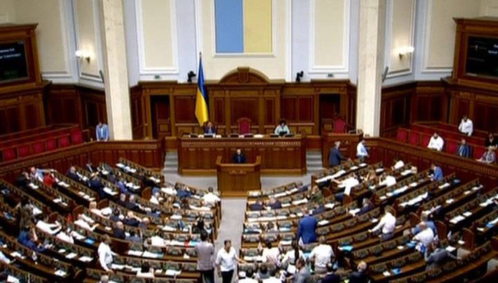 Петр Порошенко - На Украине вводят новые правила написания русских фамилий - vesti.ru - Россия - Украина