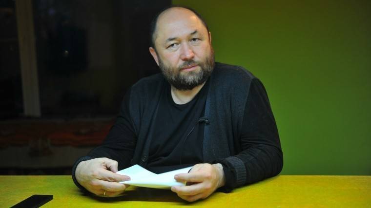 Тимур Бекмамбетов - Представитель Бекмамбетова опроверг информацию о&nbsp;тяжелом заболевании режиссера - 5-tv.ru - Москва