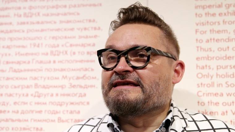 Александр Васильев - Как быть модным и&nbsp;не&nbsp;тратиться на&nbsp;парикмахеров? Отвечает Александр Васильев - 5-tv.ru