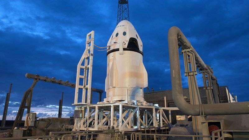 Роберт Бенкен - Астронавты&nbsp;SpaceX завершили обучение в России - polit.info - Россия - США