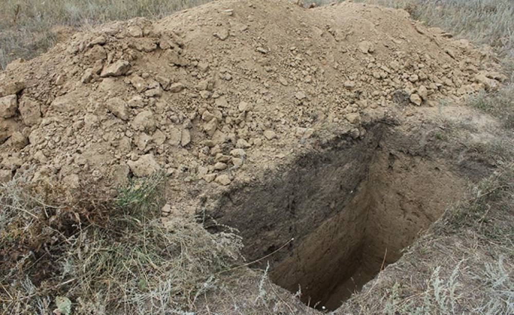 Россиянин, чтобы не платить алименты, вырыл себе могилу и притворился мертвым - readovka.news - Астрахань